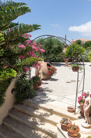 Image No.48-4 Bed Property for sale