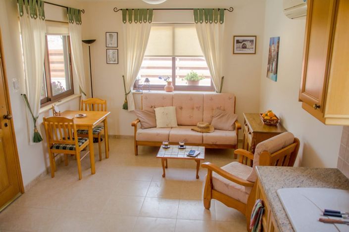 Image No.8-4 Bed Property for sale