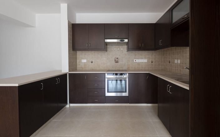 Image No.12-2 Bed Property for sale