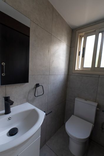 Image No.4-2 Bed Property for sale