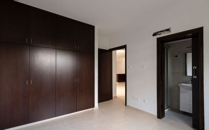 Image No.7-2 Bed Property for sale