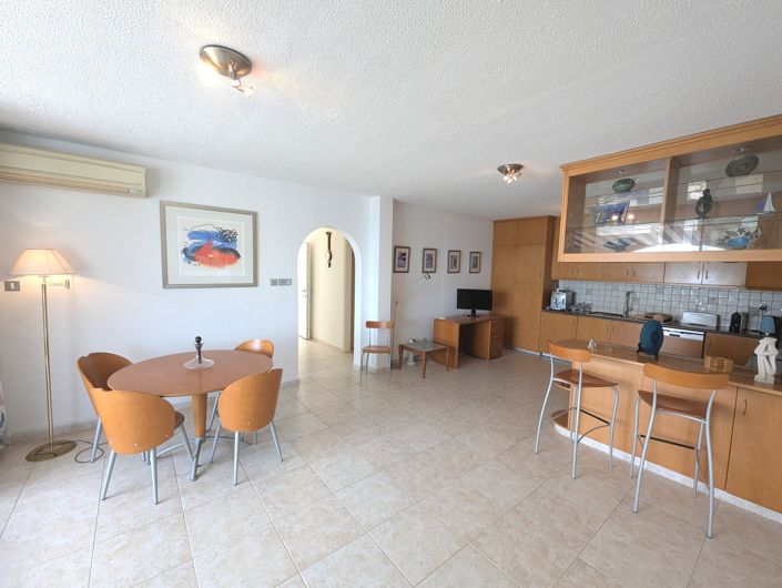 Image No.13-3 Bed Property for sale