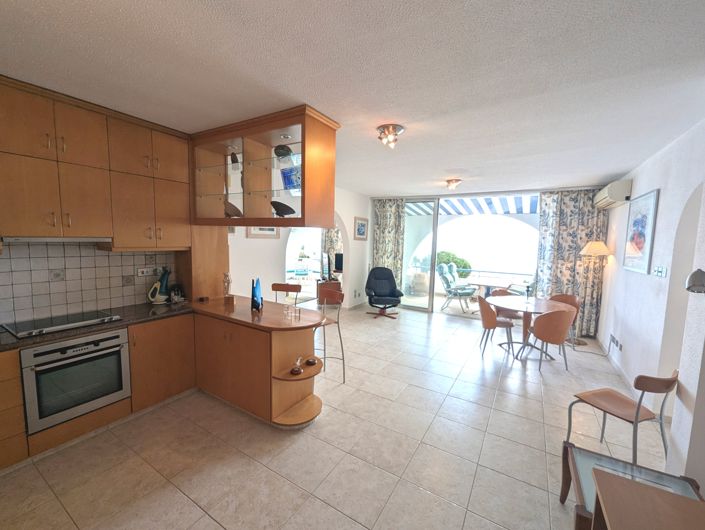 Image No.17-3 Bed Property for sale