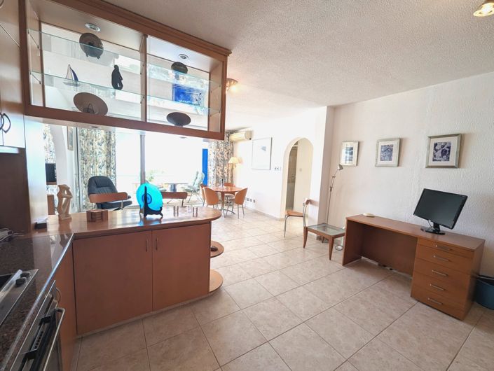 Image No.18-3 Bed Property for sale