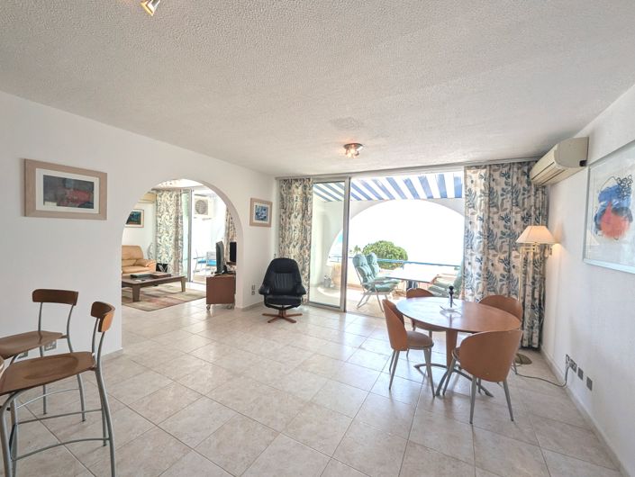 Image No.19-3 Bed Property for sale