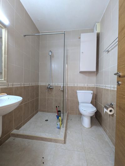 Image No.27-3 Bed Property for sale