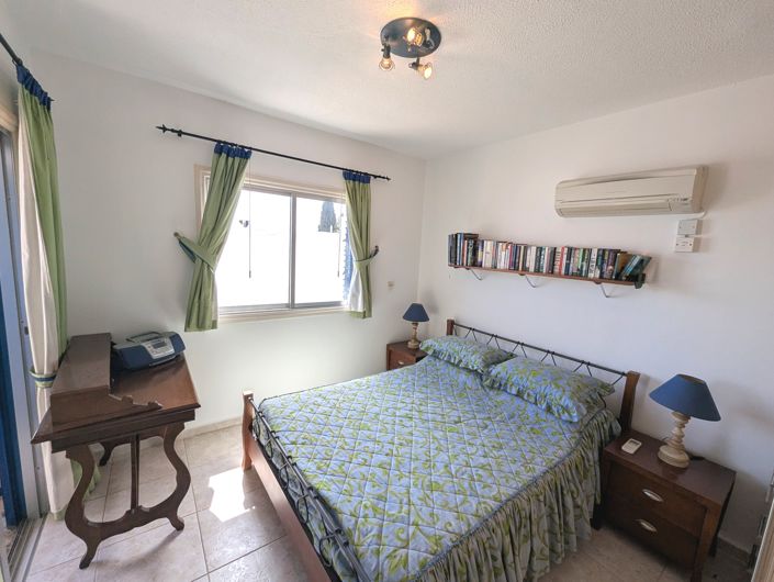 Image No.30-3 Bed Property for sale