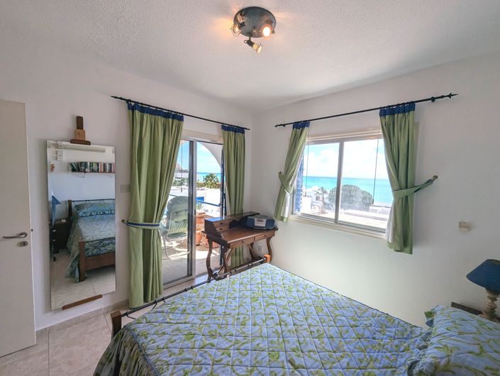 Image No.31-3 Bed Property for sale