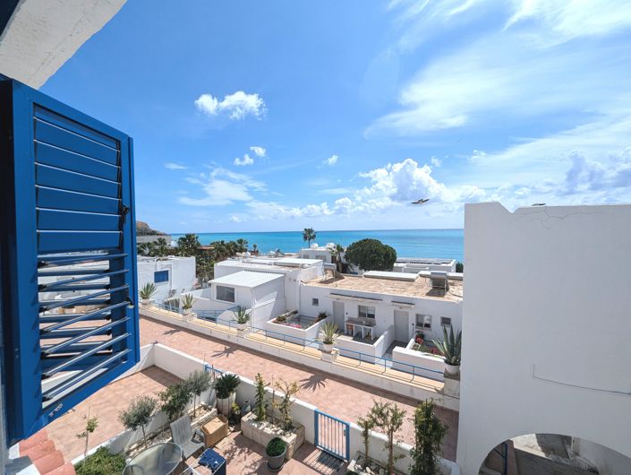 Image No.32-3 Bed Property for sale