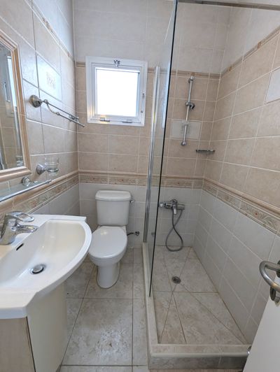 Image No.33-3 Bed Property for sale