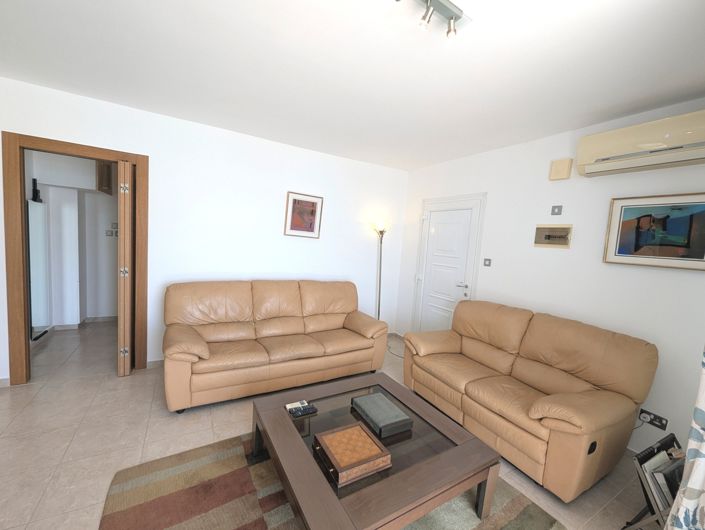 Image No.8-3 Bed Property for sale