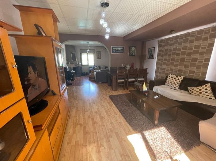 Image No.16-3 Bed Property for sale