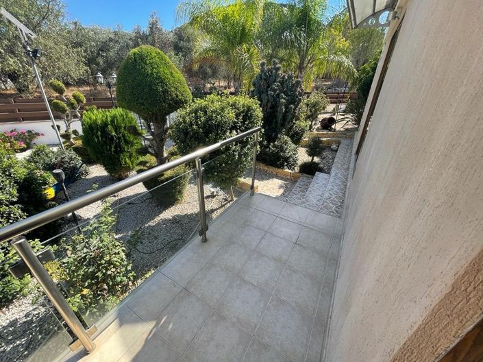 Image No.32-3 Bed Property for sale