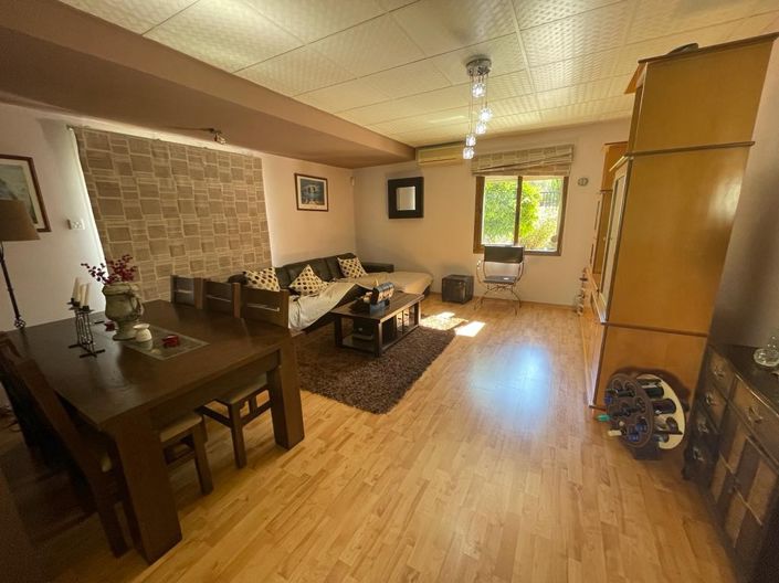 Image No.36-3 Bed Property for sale