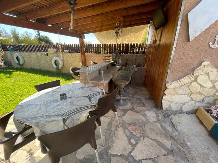 Image No.40-3 Bed Property for sale