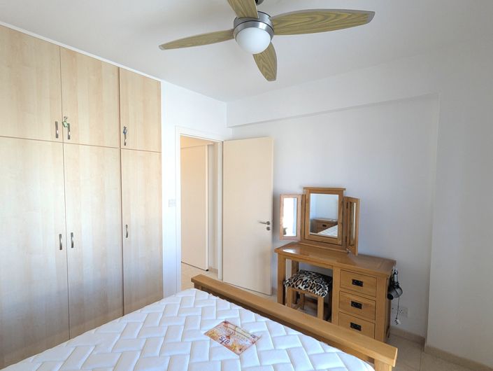 Image No.22-2 Bed Property for sale