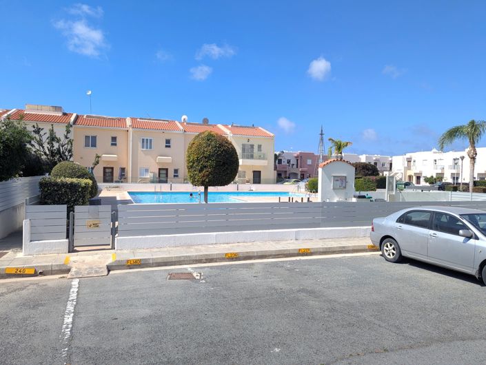 Image No.37-2 Bed Property for sale