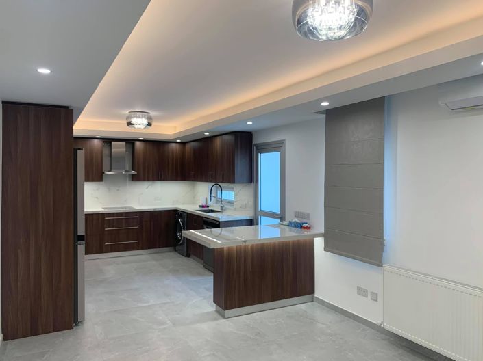 Image No.19-4 Bed Property for sale