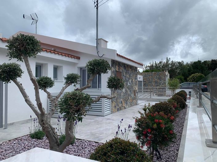 Image No.23-4 Bed Property for sale