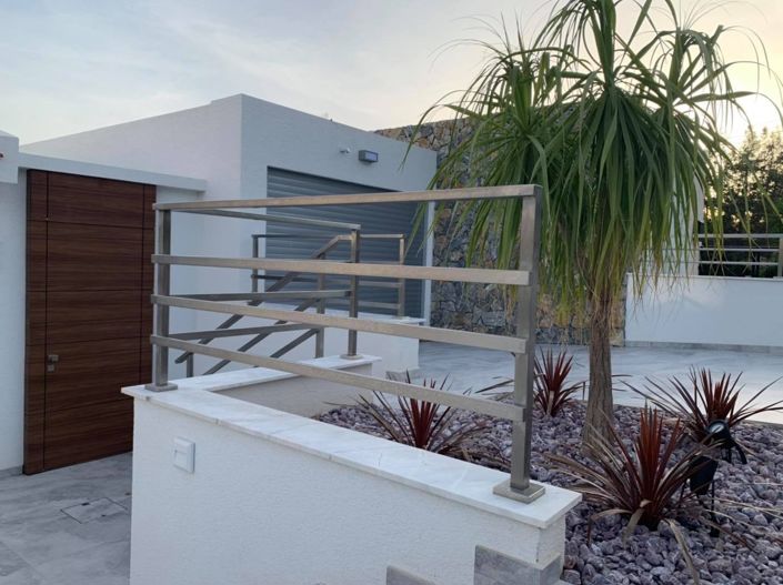 Image No.28-4 Bed Property for sale