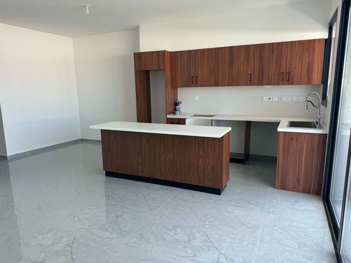 Image No.24-2 Bed Property for sale
