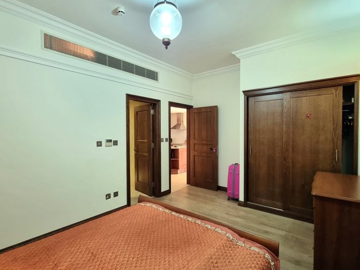Image No.17-2 Bed Property for sale
