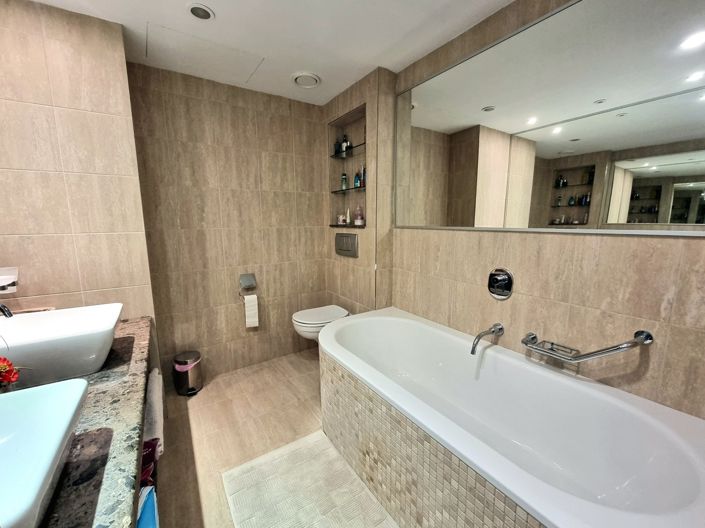 Image No.19-2 Bed Property for sale