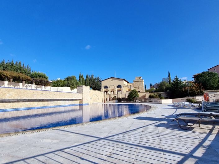 Image No.31-2 Bed Property for sale