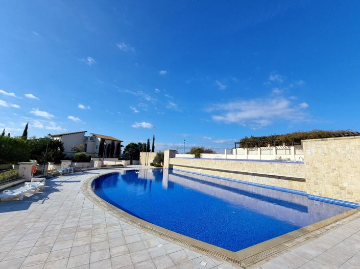 Image No.33-2 Bed Property for sale