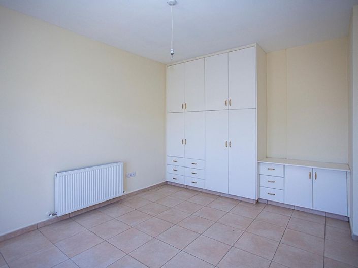 Image No.31-3 Bed Property for sale