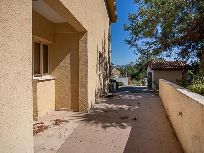 Image No.5-3 Bed Property for sale