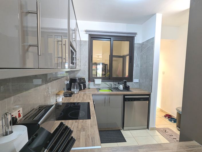 Image No.25-2 Bed Property for sale