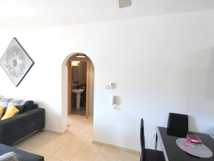Image No.32-2 Bed Property for sale