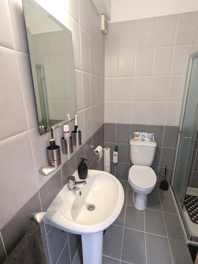 Image No.35-2 Bed Property for sale