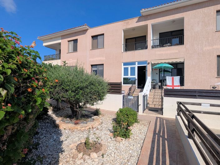 Image No.8-2 Bed Property for sale