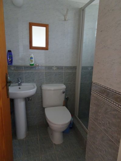 Image No.12-1 Bed Property for sale