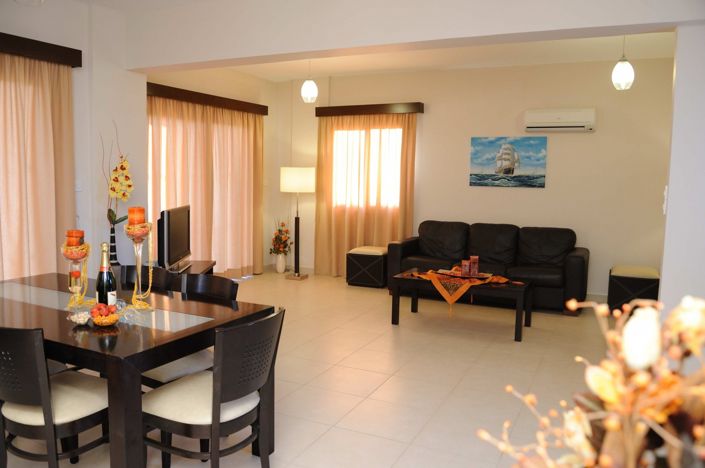 Image No.11-Propriété de 4 chambres à vendre à Pissouri