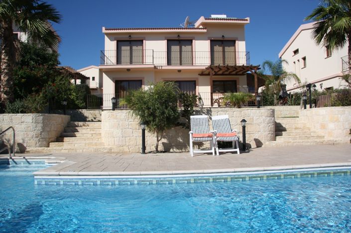 Image No.6-Propriété de 4 chambres à vendre à Pissouri