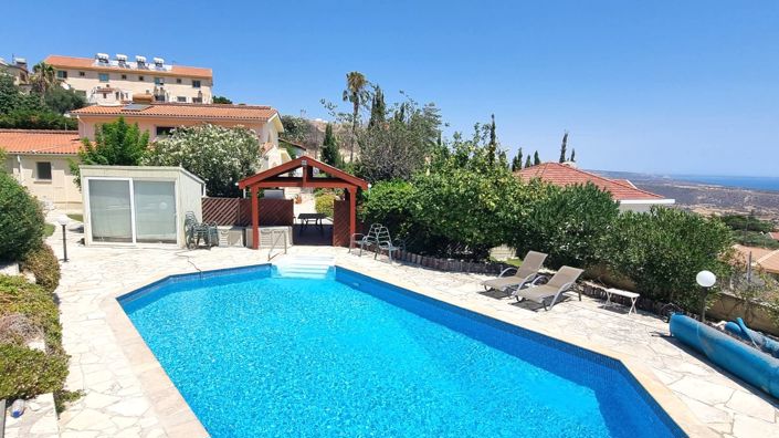 Image No.44-3 Bed Property for sale