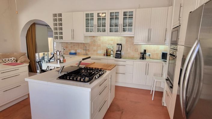 Image No.56-3 Bed Property for sale