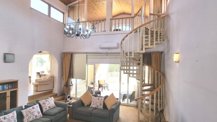 Image No.59-3 Bed Property for sale