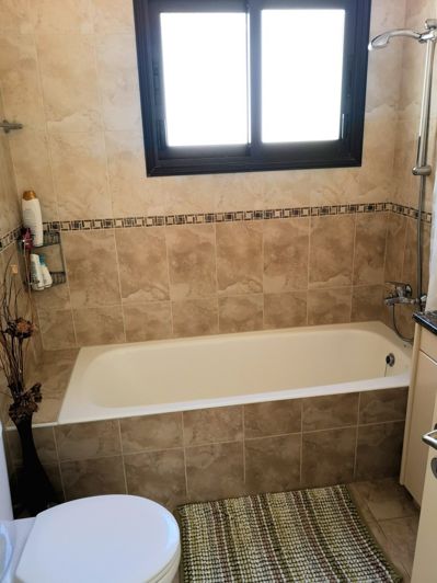 Image No.22-2 Bed Property for sale