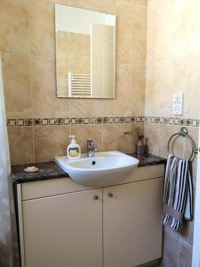 Image No.23-2 Bed Property for sale