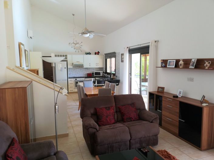 Image No.36-2 Bed Property for sale