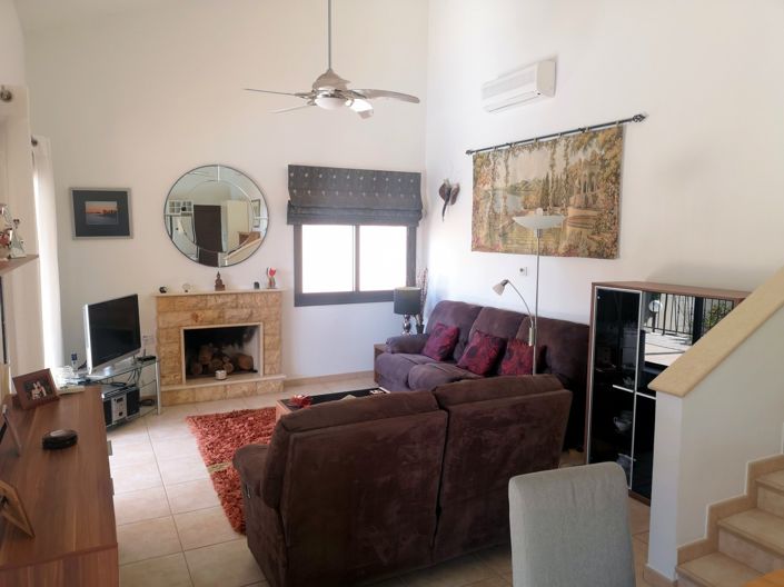Image No.41-2 Bed Property for sale