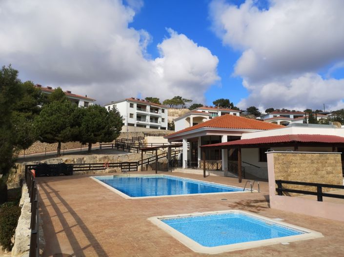 Image No.56-2 Bed Property for sale