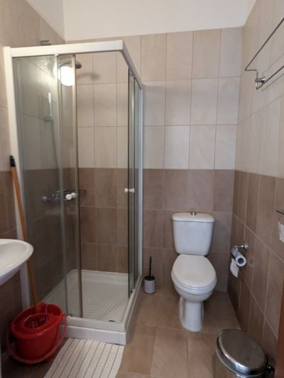 Image No.17-2 Bed Property for sale