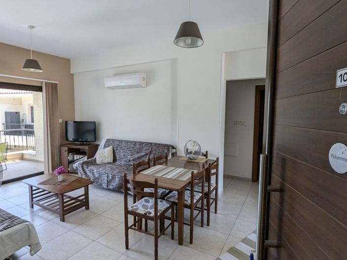 Image No.2-2 Bed Property for sale