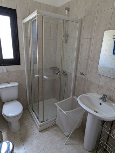 Image No.25-2 Bed Property for sale
