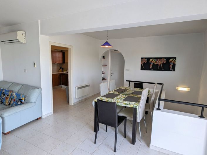 Image No.12-2 Bed Property for sale